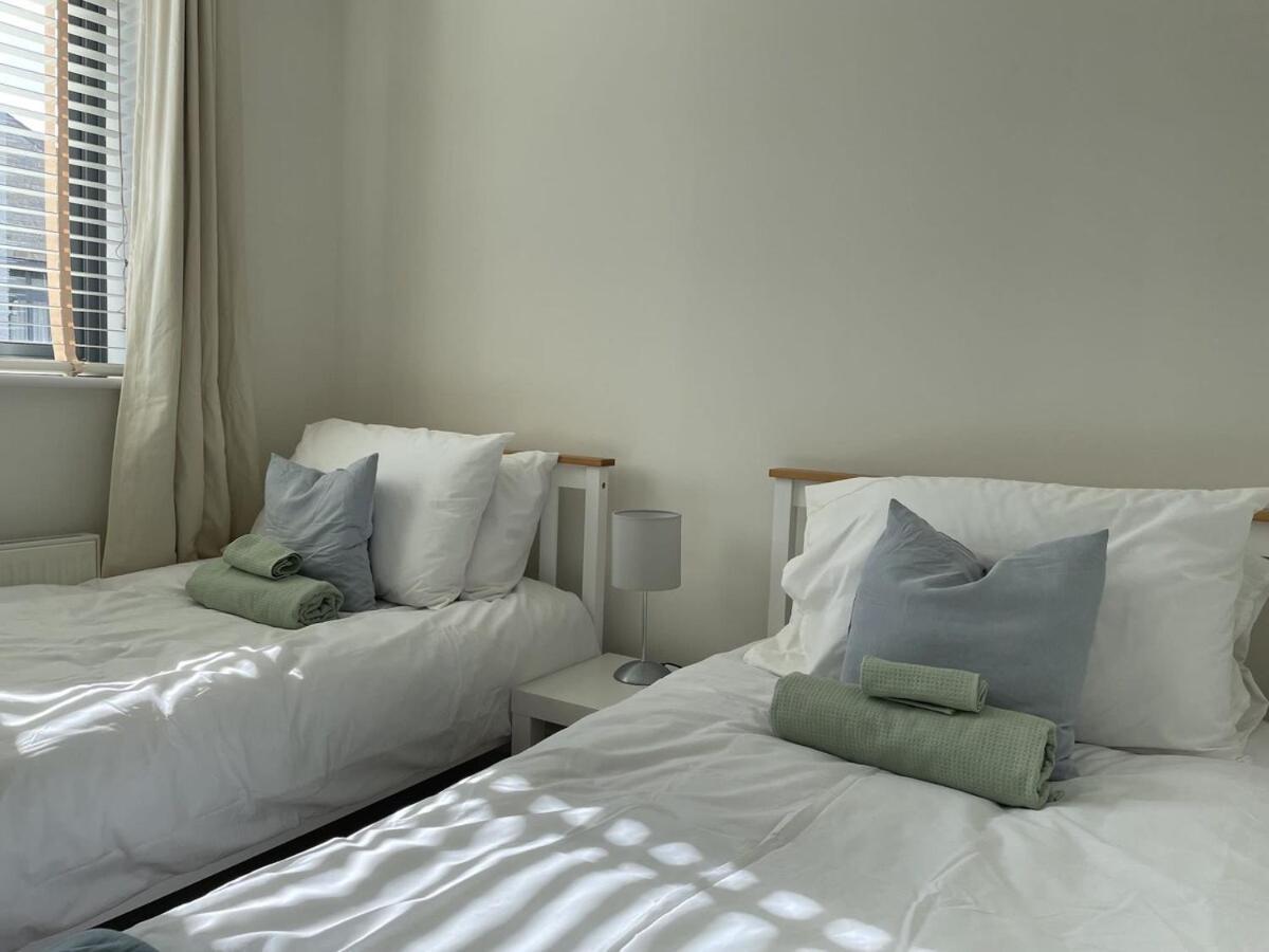 Comfortable W Private Parking Charlestown Holiday home *