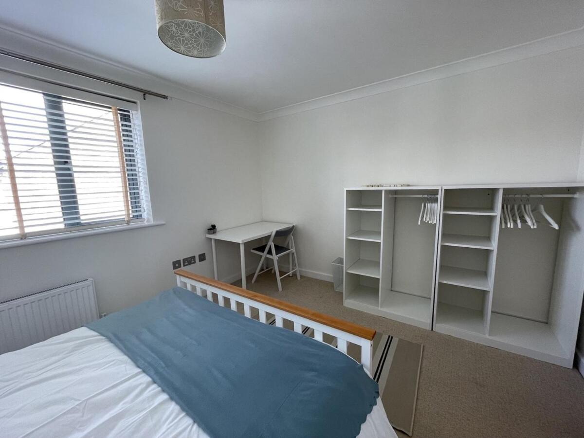 Holiday home Comfortable W Private Parking Charlestown