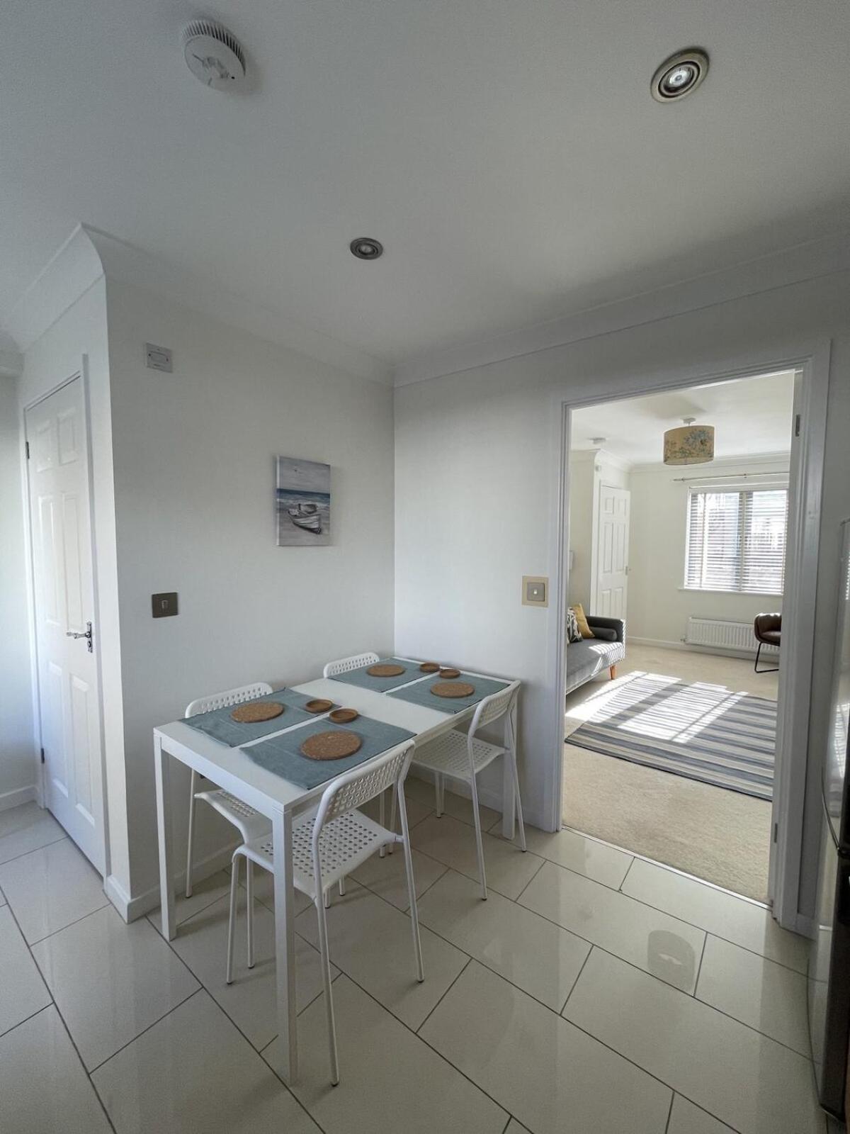 Holiday home Comfortable W Private Parking Charlestown *